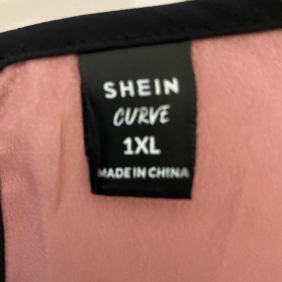 SHEIN Curve Blouse - Picture 2 of 4